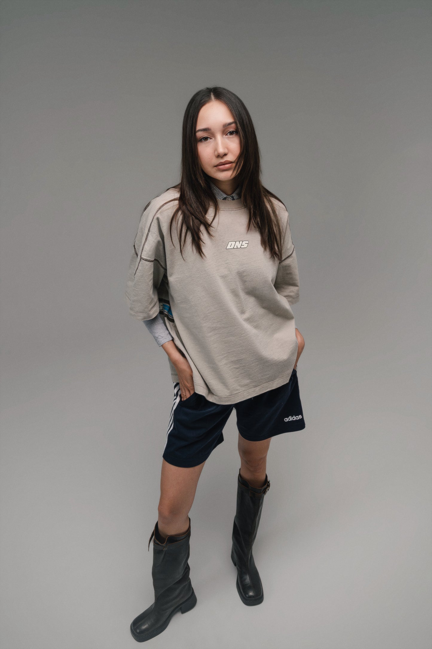 grey t-shirt