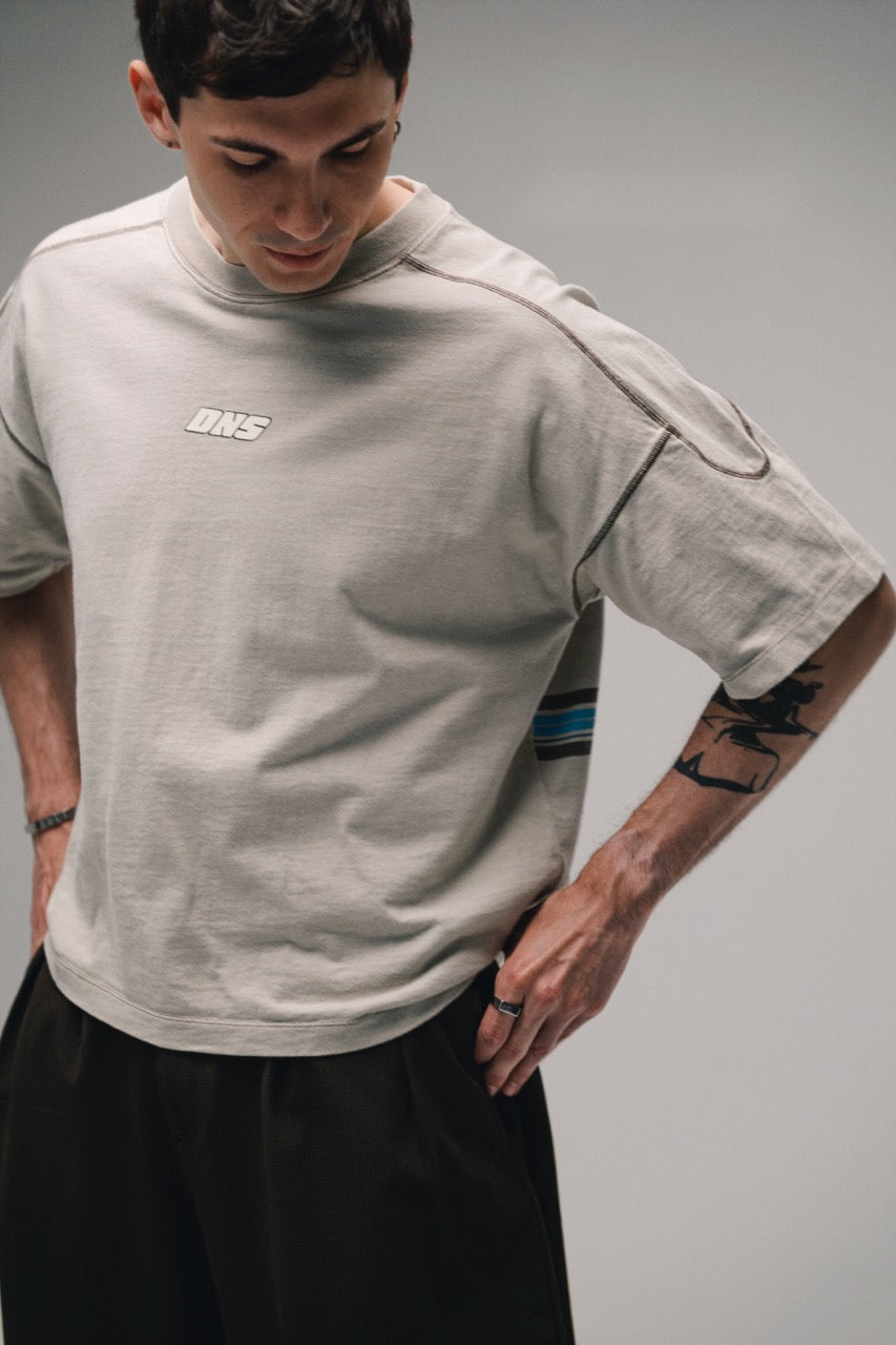 grey t-shirt