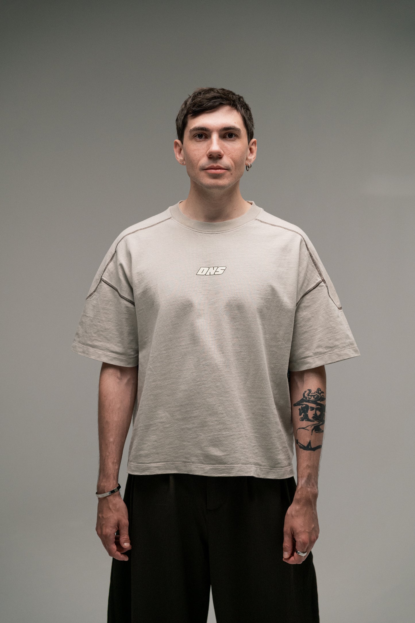 grey t-shirt